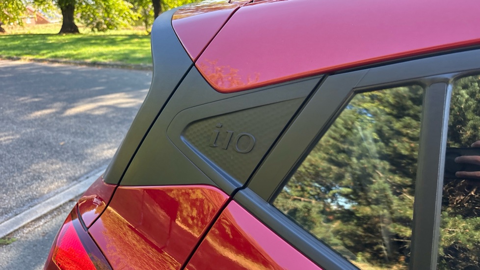 Hyundai i10 1.2 MPi SE Connect 5dr Petrol Hatchback - Image 26