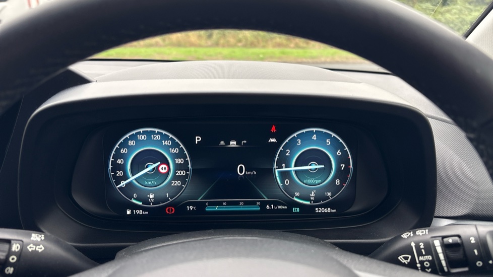 Hyundai i20 1.0T GDi 48V MHD Premium 5dr DCT Petrol Hatchback - Image 18