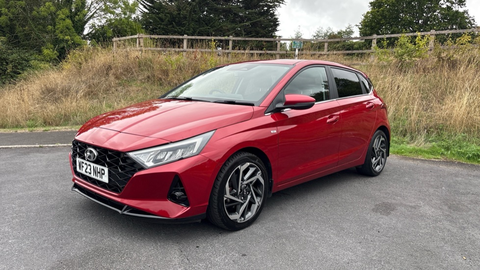 Hyundai i20 1.0T GDi 48V MHD Premium 5dr DCT Petrol Hatchback - Image 22