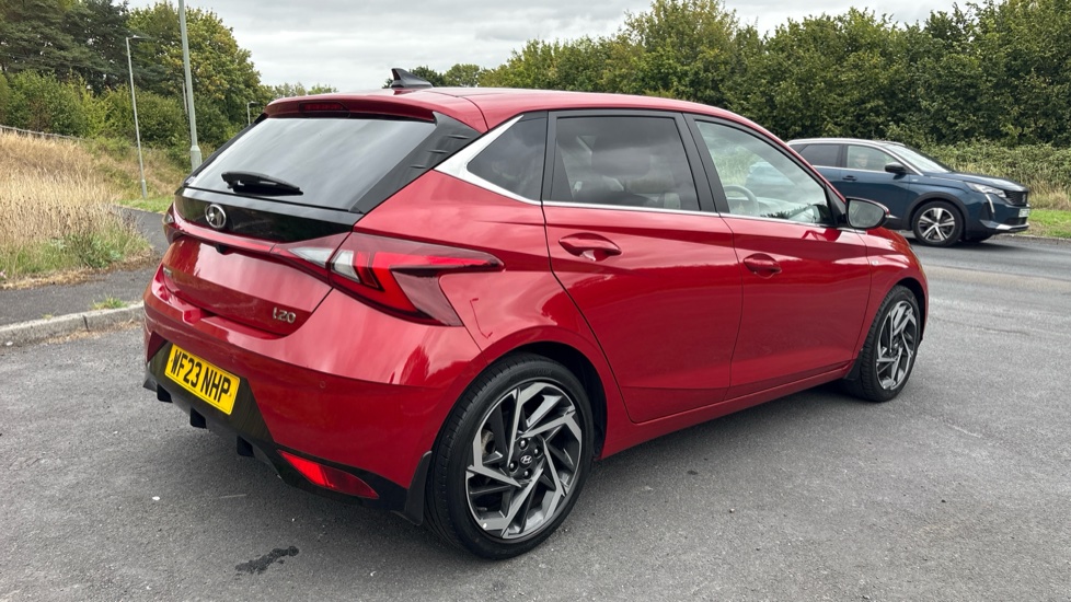 Hyundai i20 1.0T GDi 48V MHD Premium 5dr DCT Petrol Hatchback - Image 28