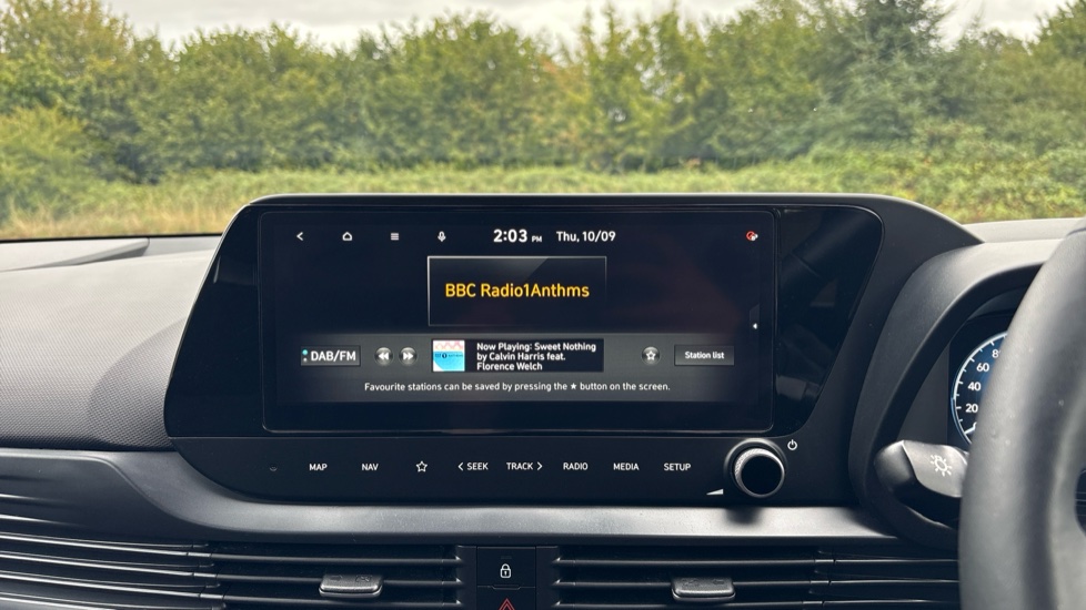 Hyundai i20 1.0T GDi 48V MHD Premium 5dr DCT Petrol Hatchback - Image 30