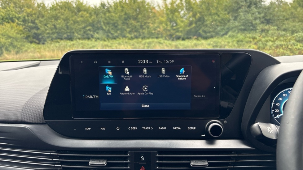 Hyundai i20 1.0T GDi 48V MHD Premium 5dr DCT Petrol Hatchback - Image 31