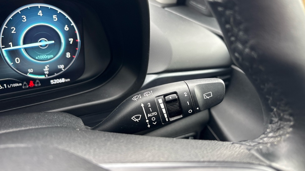 Hyundai i20 1.0T GDi 48V MHD Premium 5dr DCT Petrol Hatchback - Image 38