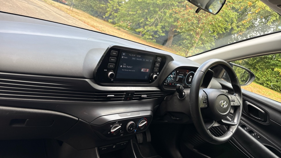 Hyundai i20 1.0T GDi 48V MHD SE Connect 5dr Petrol Hatchback - Image 9