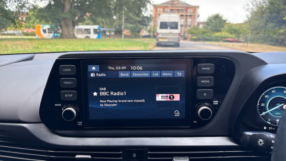 Hyundai i20 1.0T GDi 48V MHD SE Connect 5dr Petrol Hatchback - Image 12
