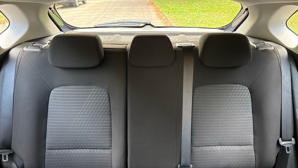 Hyundai i20 1.0T GDi 48V MHD SE Connect 5dr Petrol Hatchback - Image 15