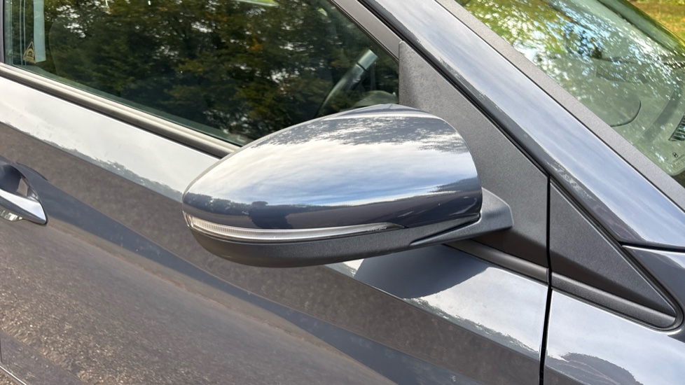 Hyundai i20 1.0T GDi 48V MHD SE Connect 5dr Petrol Hatchback - Image 25