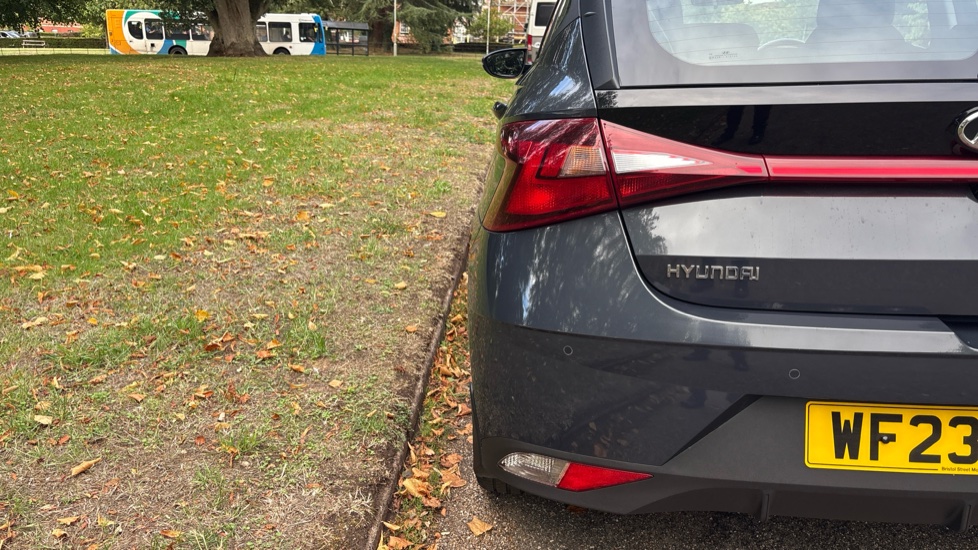 Hyundai i20 1.0T GDi 48V MHD SE Connect 5dr Petrol Hatchback - Image 29