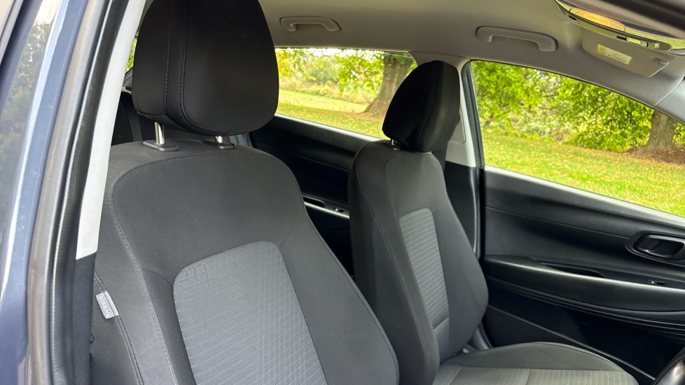 Hyundai i20 1.0T GDi 48V MHD SE Connect 5dr Petrol Hatchback - Image 42