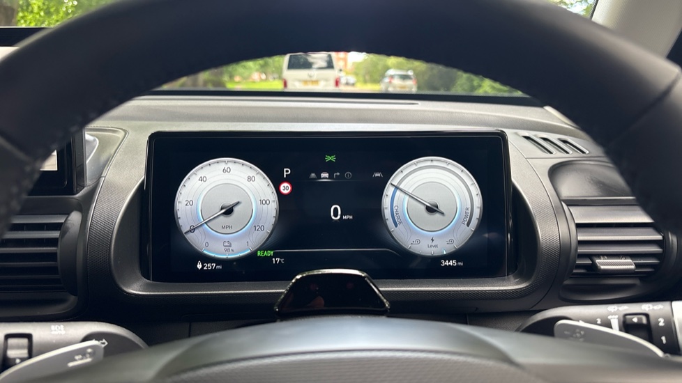 Hyundai INSTER 85kW 02 49kWh 5dr Auto Electric Hatchback - Image 18