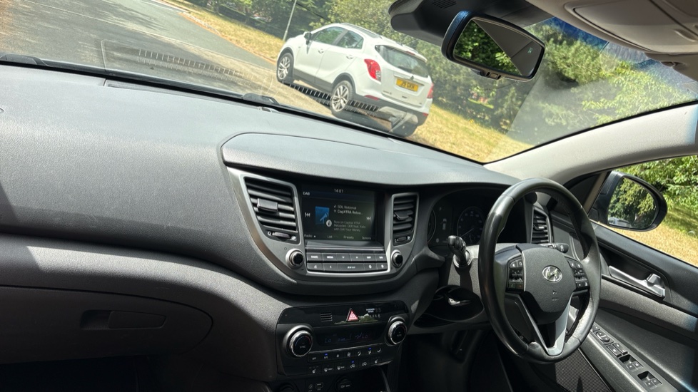 Hyundai TUCSON 1.6 TGDi Sport Edition 5dr 2WD DCT Petrol Estate - Image 9