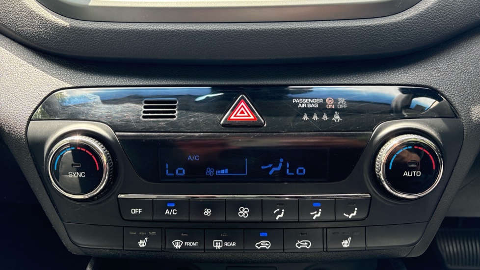 Hyundai TUCSON 1.6 TGDi Sport Edition 5dr 2WD DCT Petrol Estate - Image 32