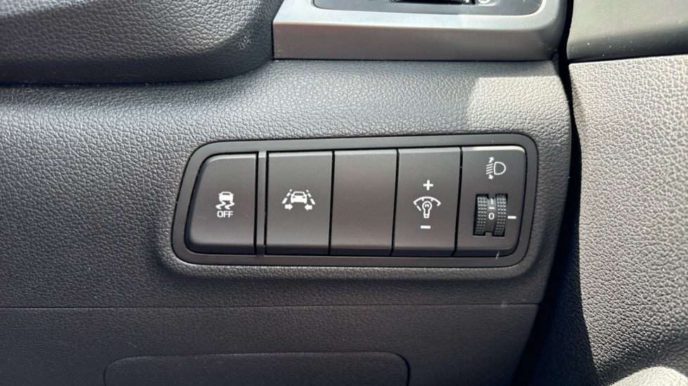 Hyundai TUCSON 1.6 TGDi Sport Edition 5dr 2WD DCT Petrol Estate - Image 39