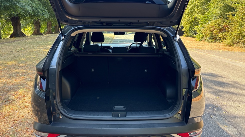 Hyundai TUCSON 1.6 TGDi Hybrid 230 SE Connect 5dr 2WD Auto Hybrid Estate - Image 4