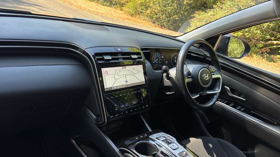 Hyundai TUCSON 1.6 TGDi Hybrid 230 SE Connect 5dr 2WD Auto Hybrid Estate - Image 9