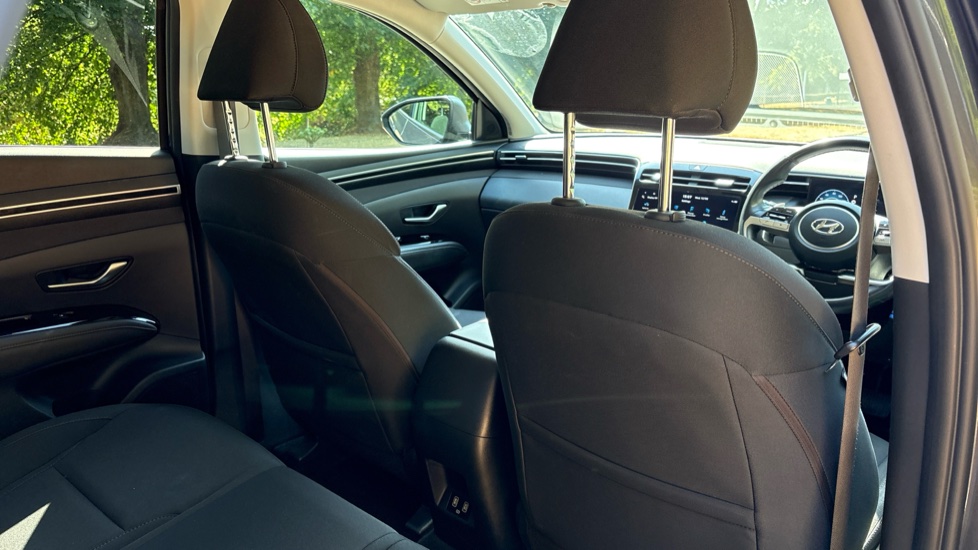 Hyundai TUCSON 1.6 TGDi Hybrid 230 SE Connect 5dr 2WD Auto Hybrid Estate - Image 44
