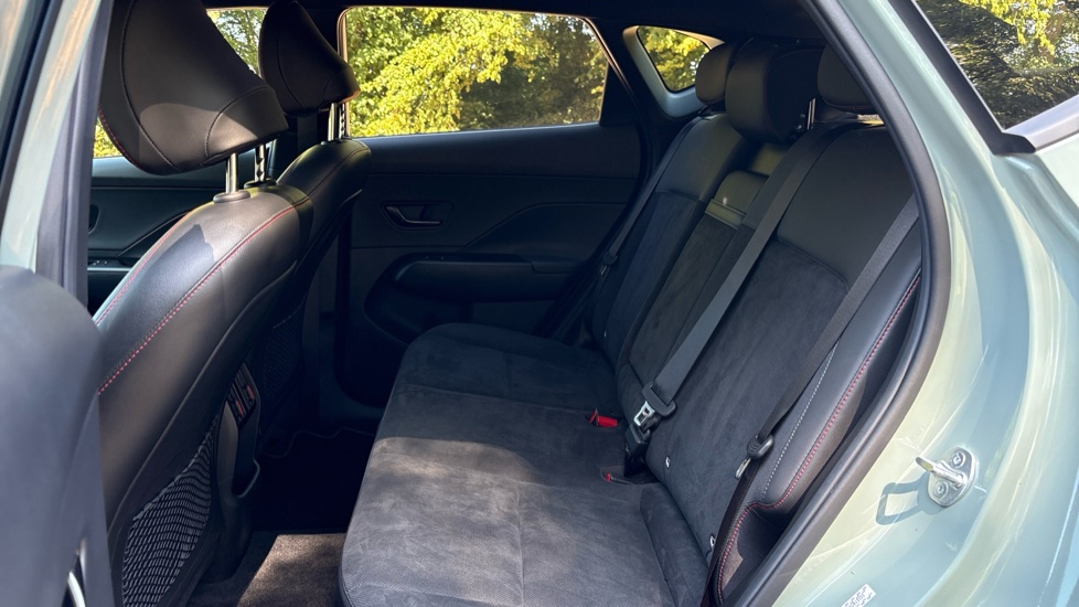 Hyundai KONA 1.6 GDi Hybrid N Line S 5dr DCT Hybrid Hatchback - Image 16