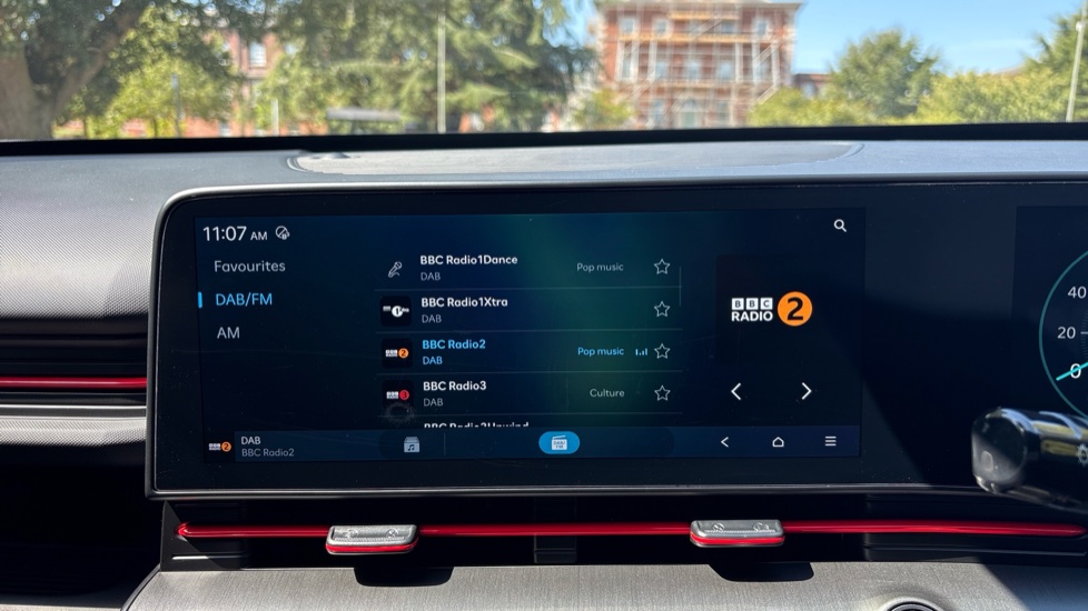 Hyundai KONA 1.6 GDi Hybrid N Line S 5dr DCT Hybrid Hatchback - Image 31