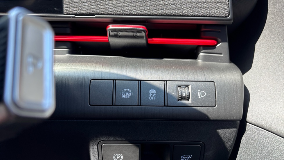 Hyundai KONA 1.6 GDi Hybrid N Line S 5dr DCT Hybrid Hatchback - Image 44