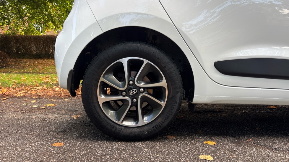 Hyundai i10 1.0 Go SE 5dr Petrol Hatchback - Image 7