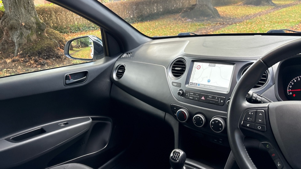 Hyundai i10 1.0 Go SE 5dr Petrol Hatchback - Image 14