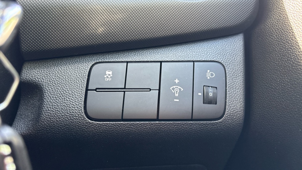 Hyundai i10 1.0 Go SE 5dr Petrol Hatchback - Image 40