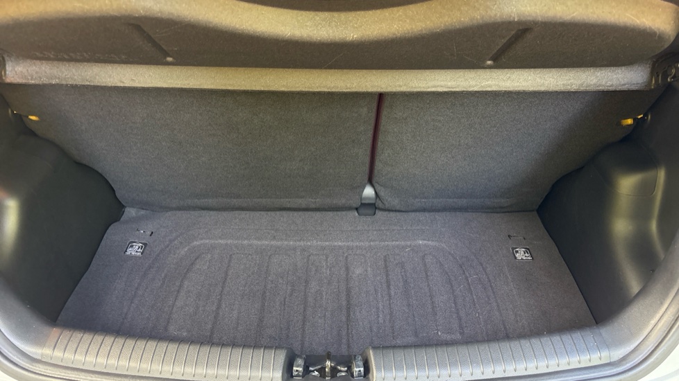 Hyundai i10 1.0 Go SE 5dr Petrol Hatchback - Image 44