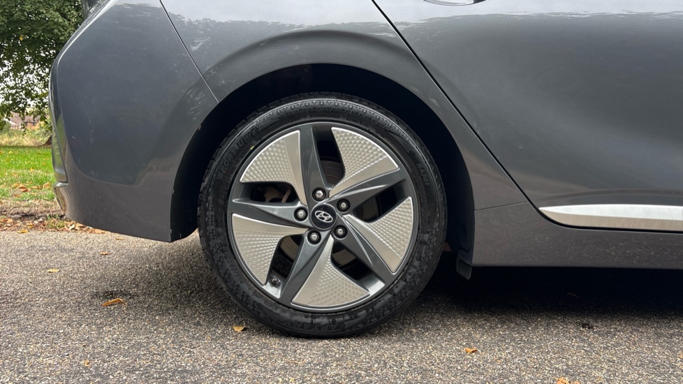 Hyundai IONIQ 1.6 GDi Hybrid 1st Edition 5dr DCT Hybrid Hatchback - Image 7