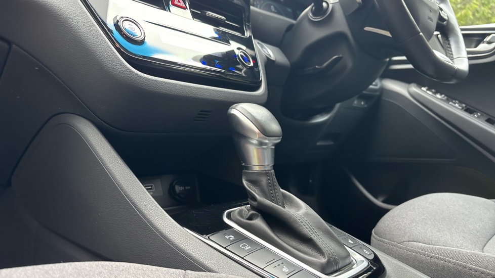 Hyundai IONIQ 1.6 GDi Hybrid 1st Edition 5dr DCT Hybrid Hatchback - Image 13