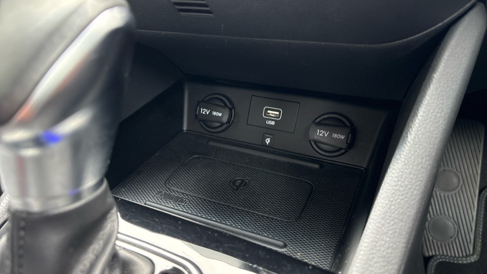 Hyundai IONIQ 1.6 GDi Hybrid 1st Edition 5dr DCT Hybrid Hatchback - Image 35