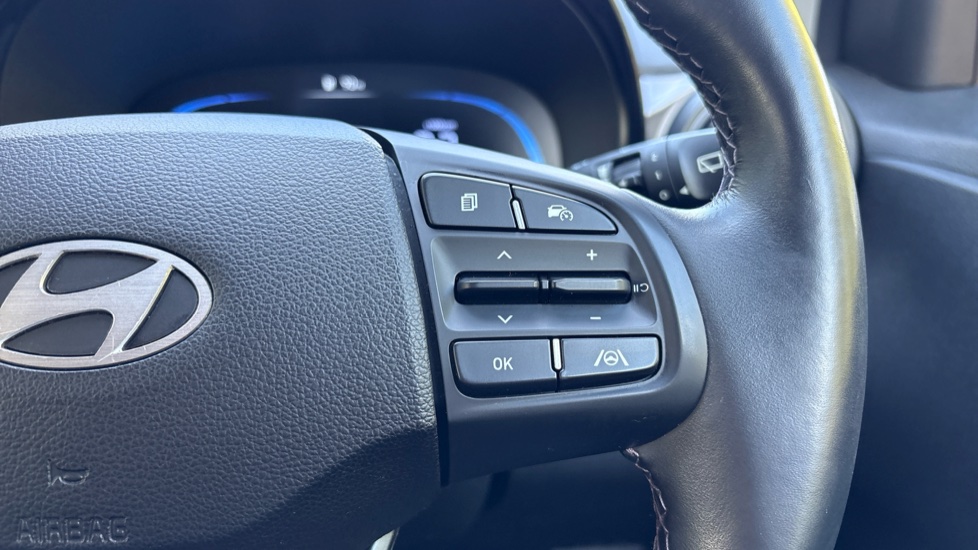 Hyundai i10 1.2 MPi Premium 5dr Petrol Hatchback - Image 37