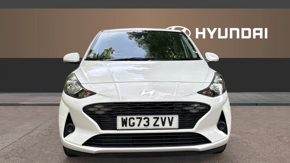 Hyundai i10 1.0 Advance 5dr Petrol Hatchback - Image 3