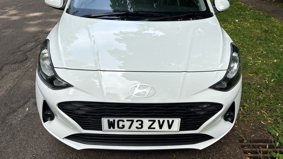 Hyundai i10 1.0 Advance 5dr Petrol Hatchback - Image 8