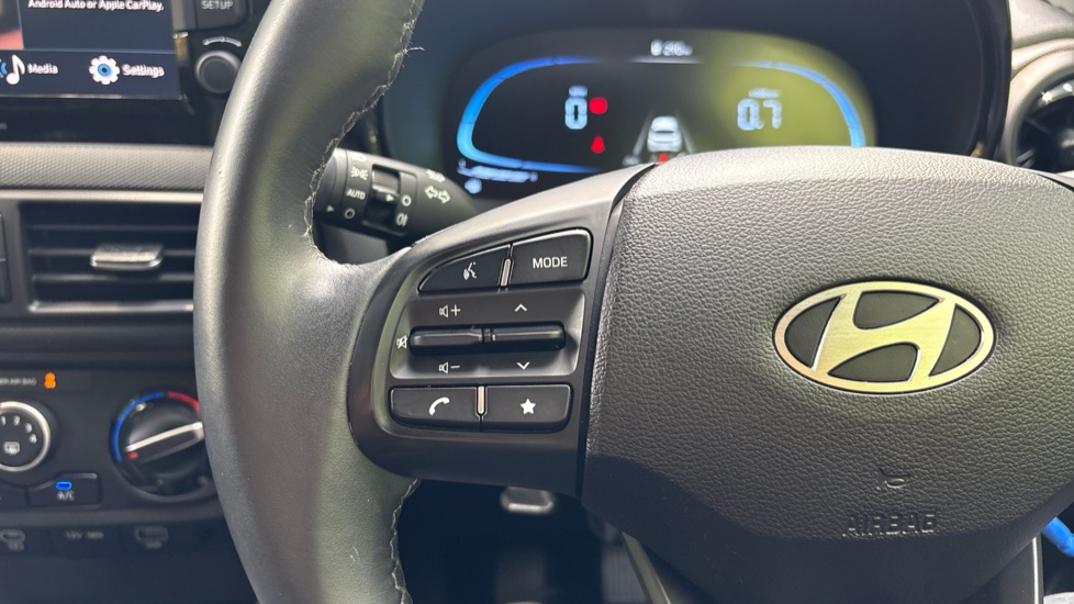 Hyundai i10 1.0 Advance 5dr Petrol Hatchback - Image 36