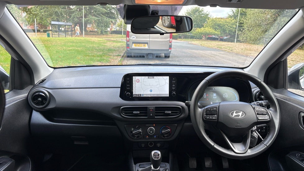 Hyundai i10 1.0 [63] Advance 5dr [Nav] Petrol Hatchback - Image 10