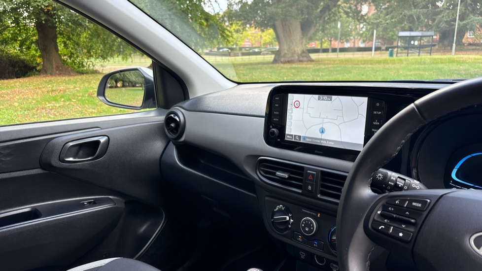 Hyundai i10 1.0 [63] Advance 5dr [Nav] Petrol Hatchback - Image 14