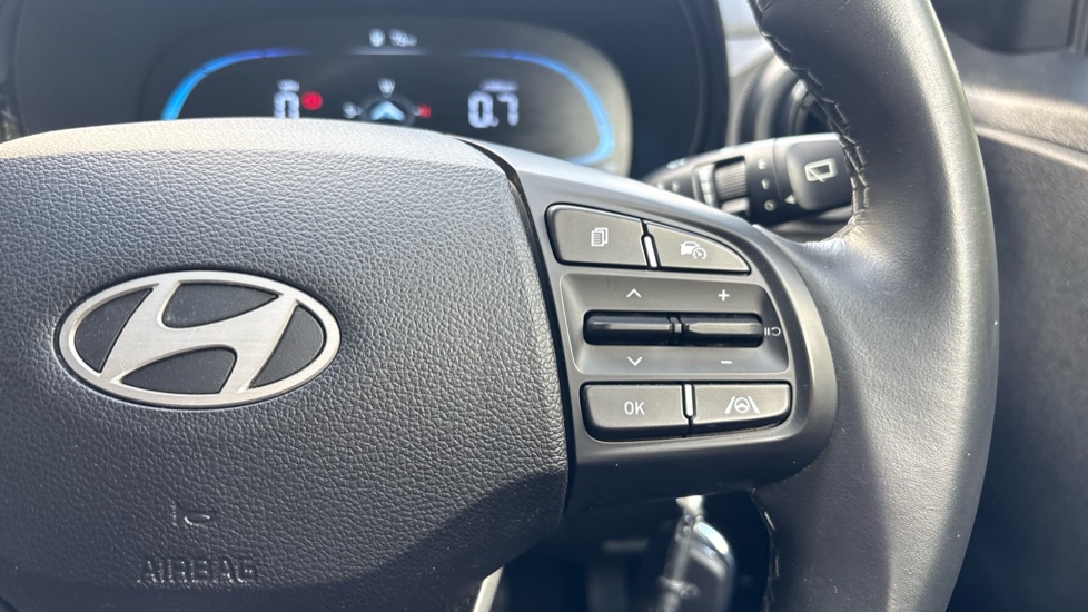Hyundai i10 1.0 [63] Advance 5dr [Nav] Petrol Hatchback - Image 38