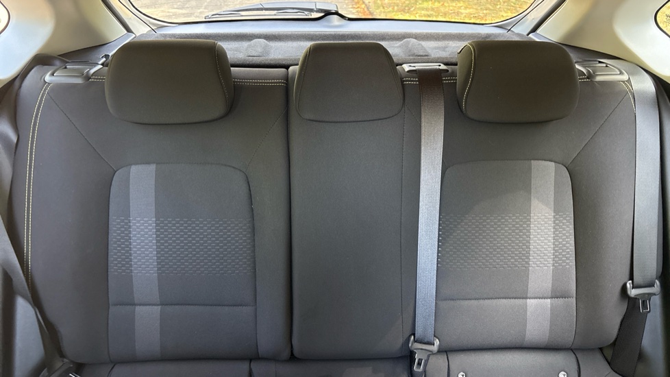 Hyundai i20 1.0T GDi 90 Tech Line 5dr Petrol Hatchback - Image 15
