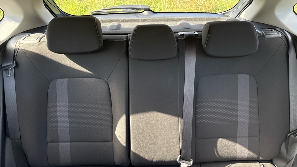 Hyundai i20 1.0T GDi 90 Tech Line 5dr DCT Petrol Hatchback - Image 15
