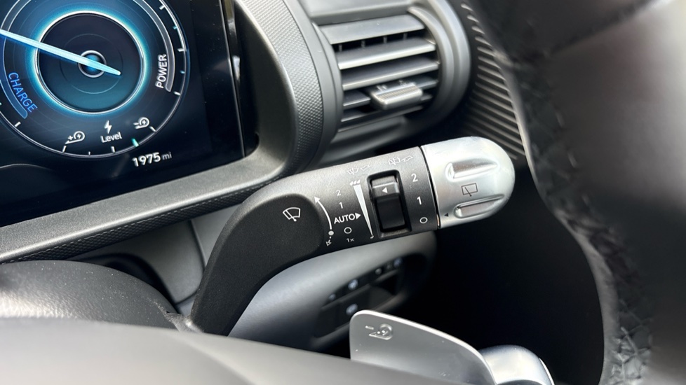 Hyundai INSTER 85kW 02 49kWh 5dr Auto Electric Hatchback - Image 41