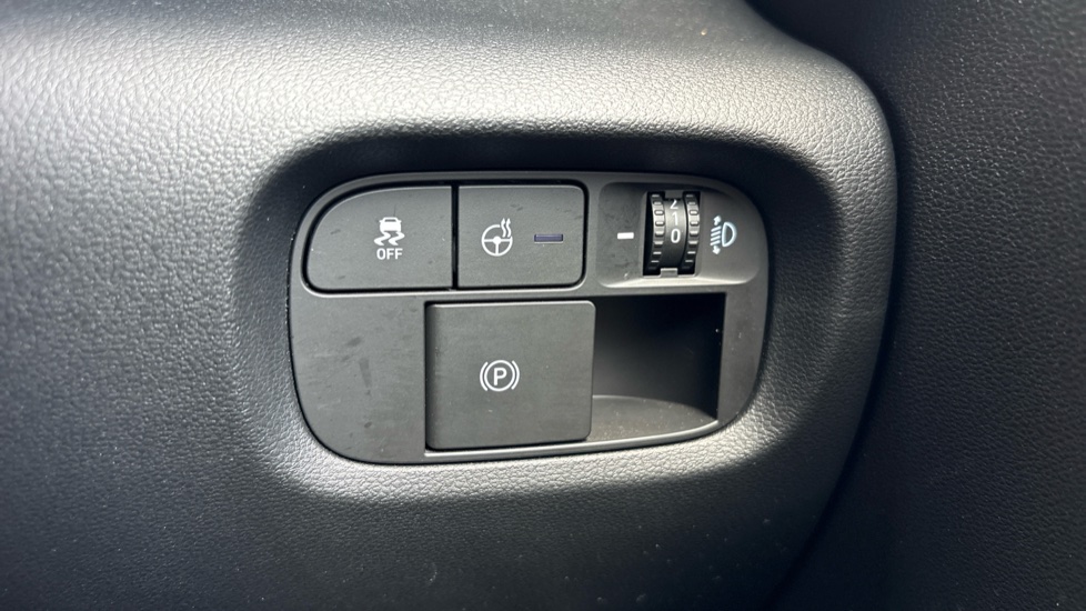 Hyundai INSTER 85kW 02 49kWh 5dr Auto Electric Hatchback - Image 44