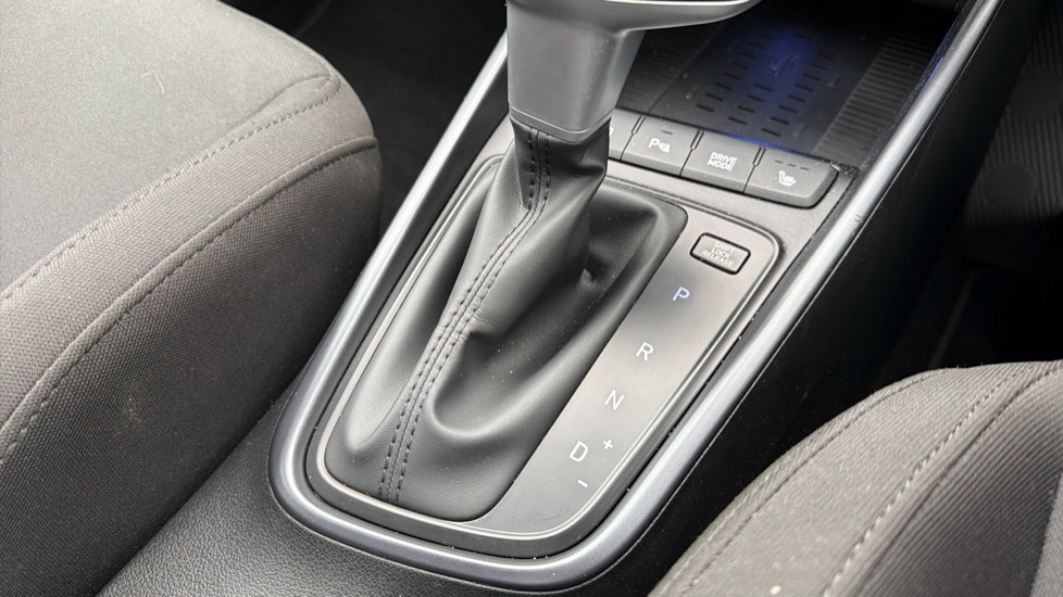 Hyundai BAYON 1.0 TGDi [90] Tech Line 5dr DCT Petrol Hatchback - Image 22