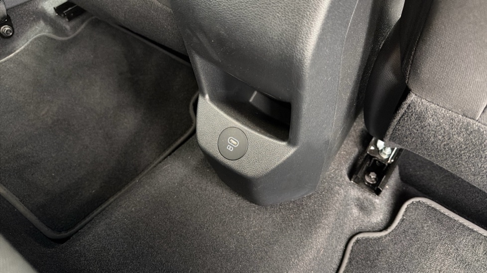 Hyundai BAYON 1.0 TGDi [90] Tech Line 5dr DCT Petrol Hatchback - Image 34