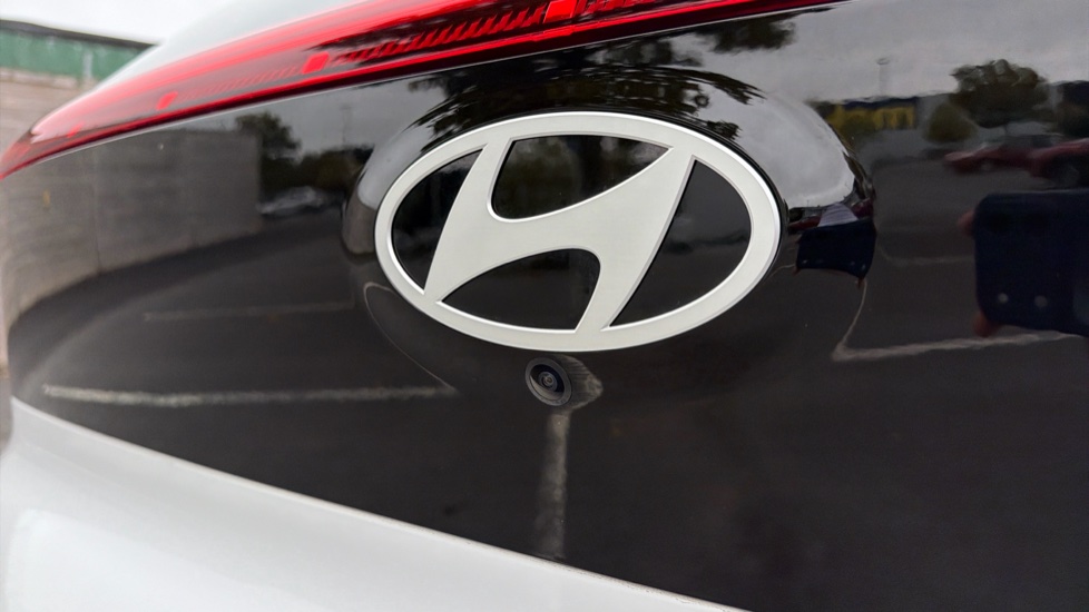Hyundai BAYON 1.0 TGDi [90] Tech Line 5dr DCT Petrol Hatchback - Image 38
