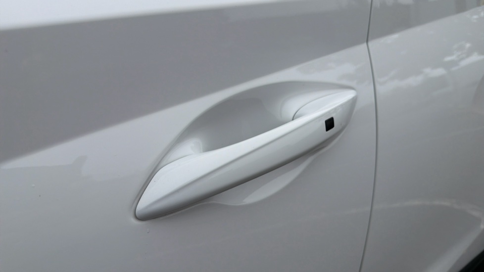 Hyundai BAYON 1.0 TGDi [90] Tech Line 5dr DCT Petrol Hatchback - Image 41
