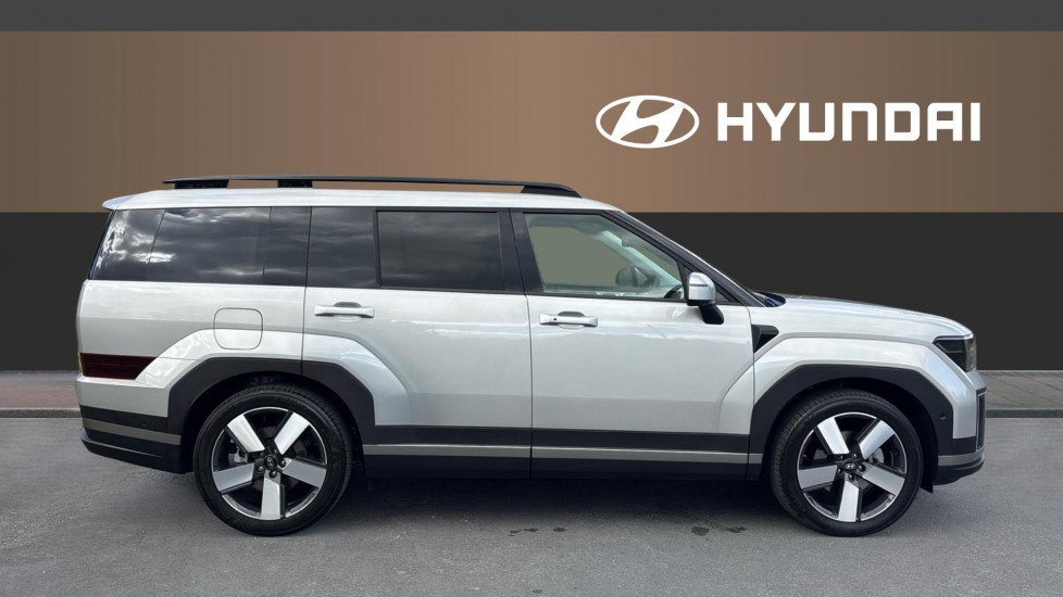 Hyundai SANTA FE 1.6 TGDi Plug-in Hybrid Ultimate 5dr 4WD Auto Estate - Image 5