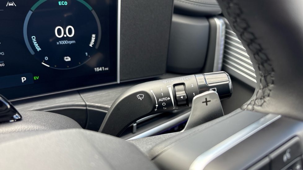 Hyundai SANTA FE 1.6 TGDi Plug-in Hybrid Ultimate 5dr 4WD Auto Estate - Image 40
