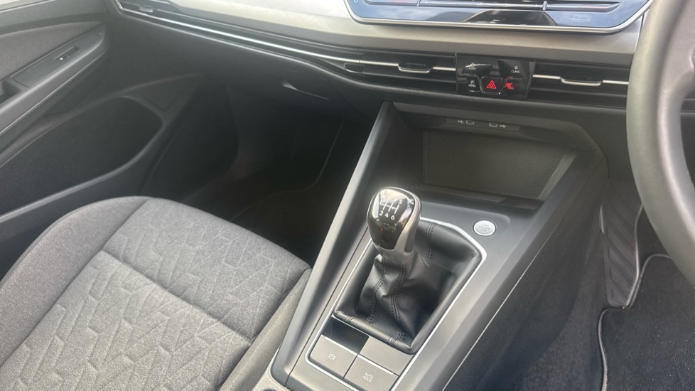 Volkswagen Golf 1.5 TSI 150 Match 5dr Petrol Hatchback - Image 13
