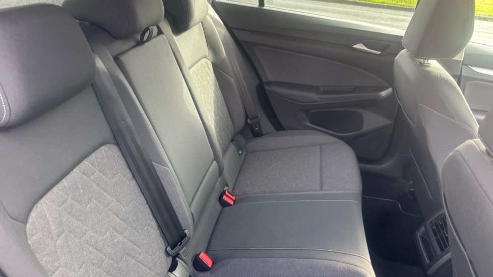 Volkswagen Golf 1.5 TSI 150 Match 5dr Petrol Hatchback - Image 16