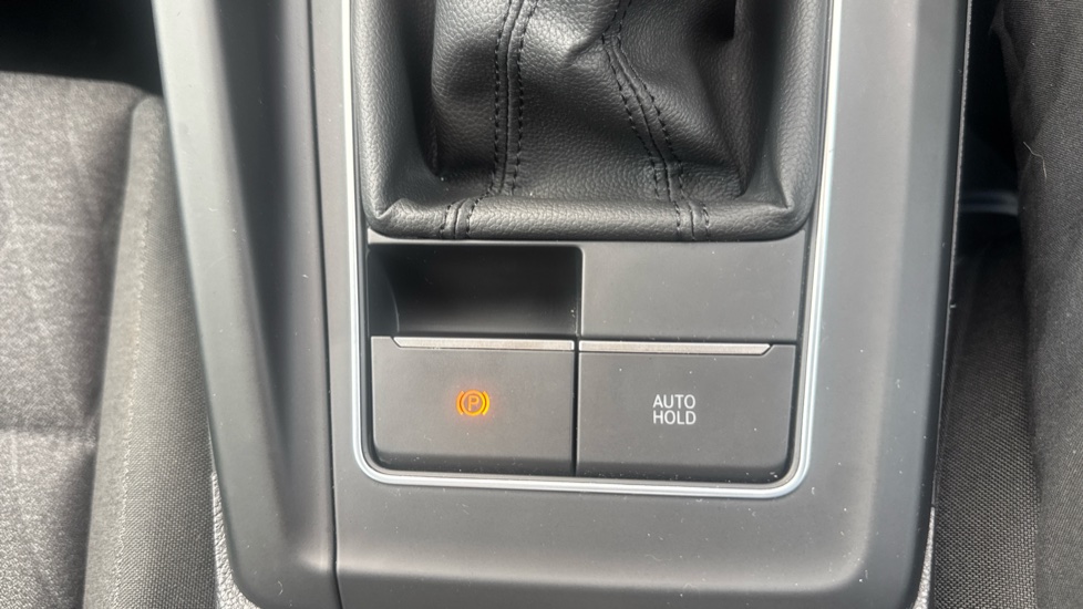 Volkswagen Golf 1.5 TSI 150 Match 5dr Petrol Hatchback - Image 23